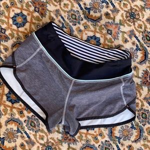 Lulu size 4 jogging shorts - like new